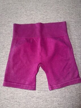 TARGET JOYLAB BIKER SHORTS SIZE MEDIUM